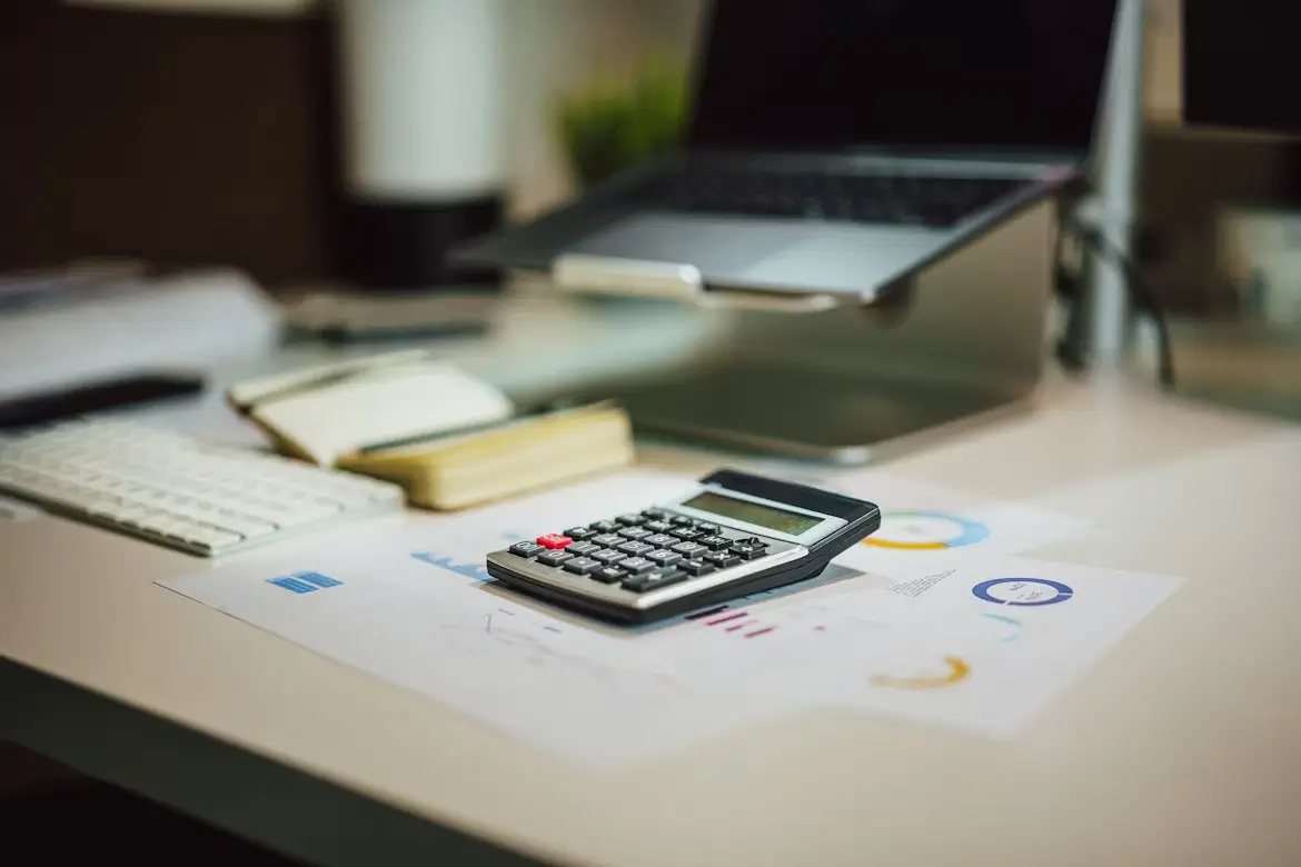 Bookkeeping and Payroll Services: What’s the Difference?