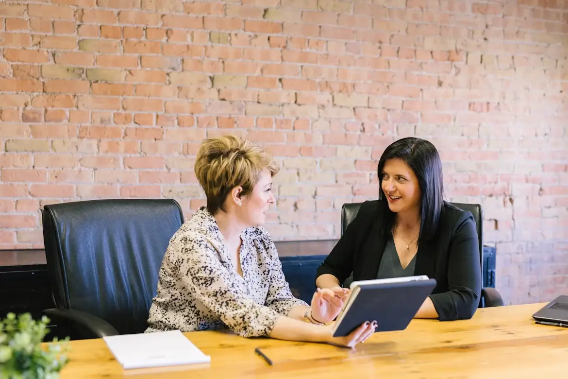 Payroll Outsourcing vs In-House: How Melbourne Businesses Decide